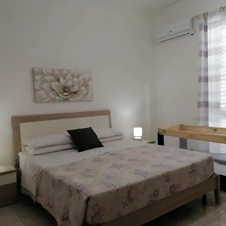 Casa Vacanza Mivaja * Terrasini